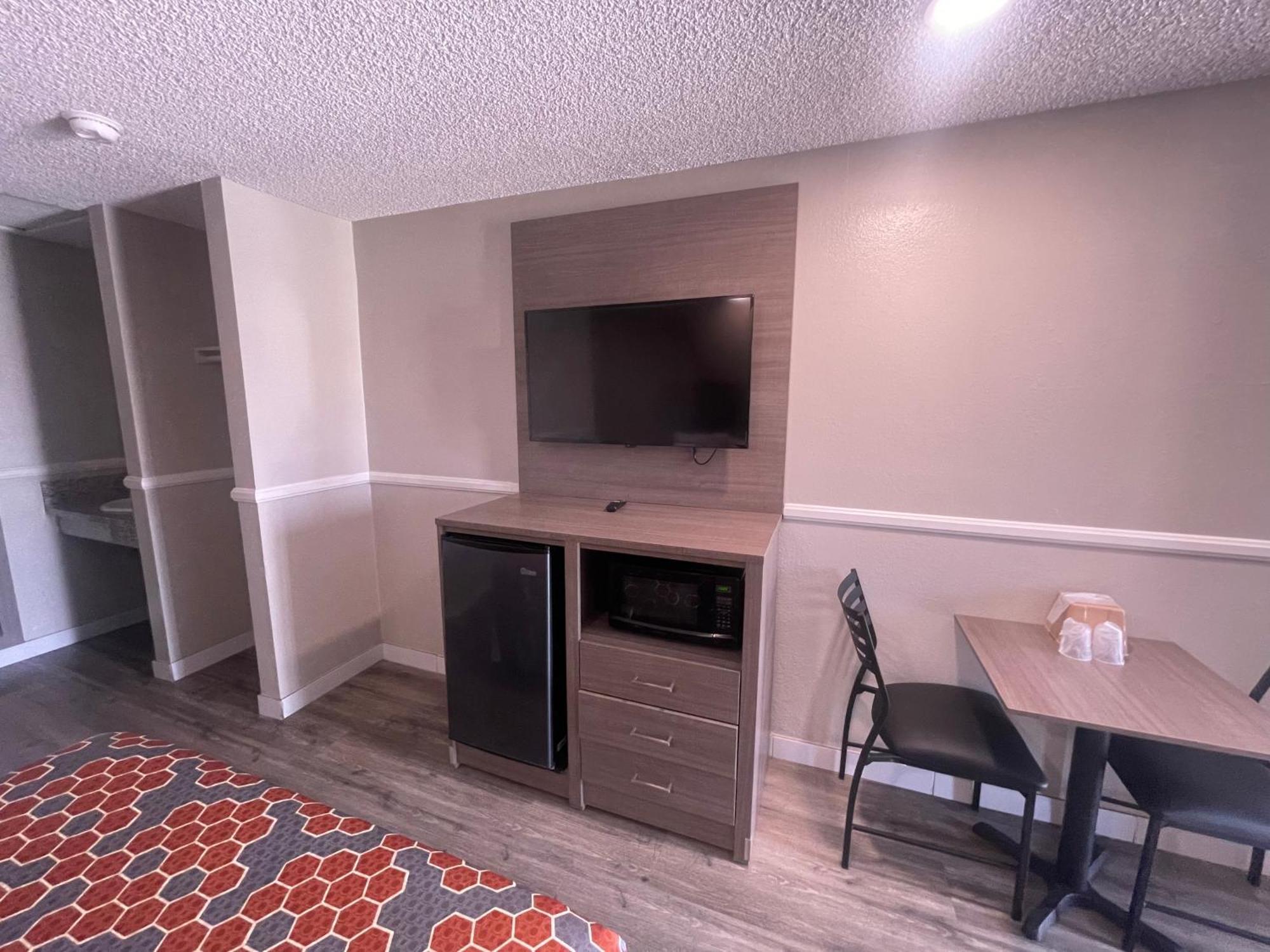 Simplestay Suites - Downtown San Bernardino Extérieur photo