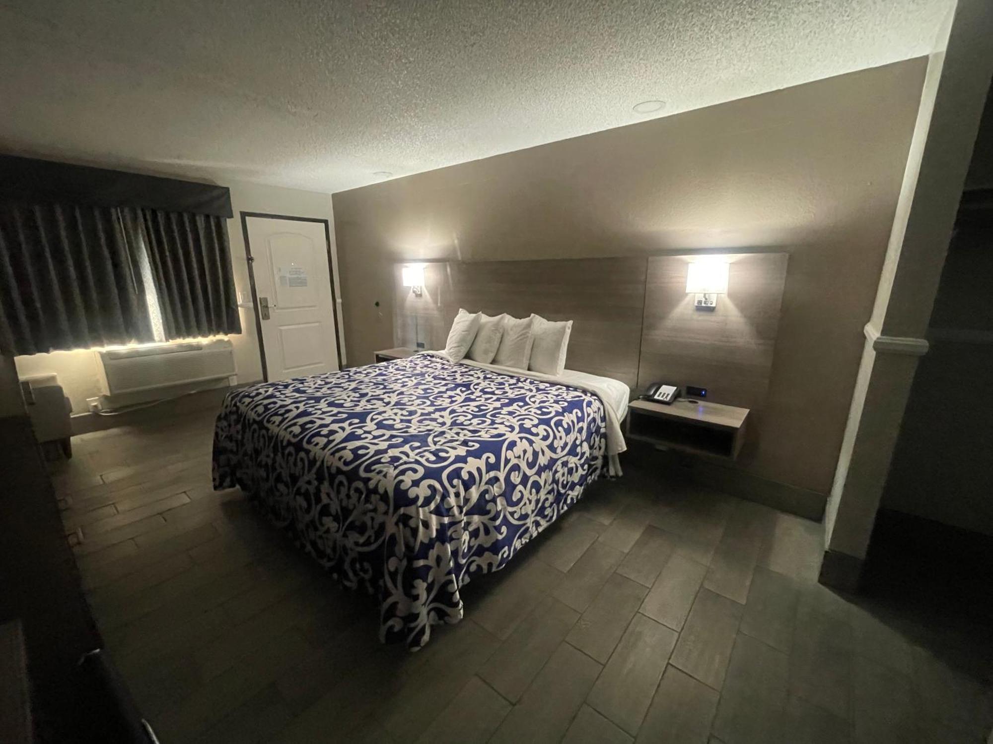 Simplestay Suites - Downtown San Bernardino Extérieur photo